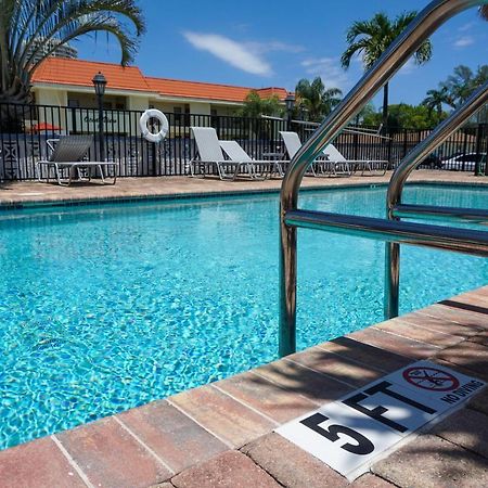 The Beach House At Seascape Steps From The Beach, Marina And Shops! Villa West Palm Beach Exterior photo